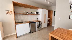 Cabin 2 - Casa en complejo para 2 personas con parrilla y pileta en Acantilados - Hola SurHola Sur