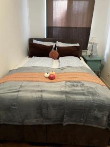 Szimpla Comfort 3BDR, 2BTHR, 2WC, 4AC Apartment