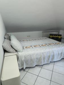 B&B Bellavista Sub 45