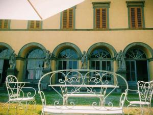Villa Vitalba 1700s house and winery 1h from Milan