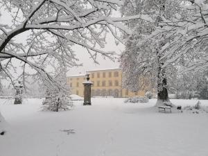 Villa Vitalba 1700s house and winery 1h from Milan