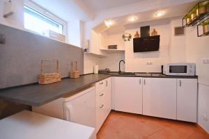 Victus Underground Studio Near the Beach in Sopot by Noclegi Renters