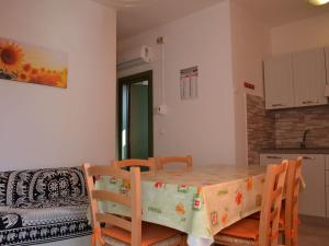 Apartment Wohnung in Rosolina Mare mit Privatparkplatz by Interhome