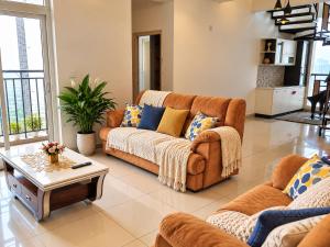 2bhk penthouse with swimming pool close to HSR and ORR