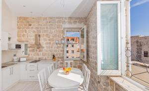 Lausion Apartments 