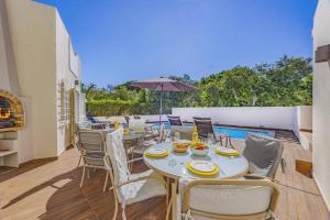 Villa Stephoss by Villa Plus