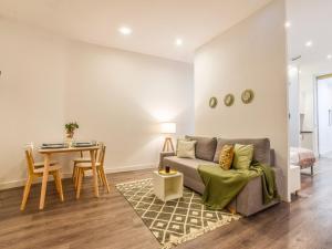 Studio Gran Vía VIII by Interhome