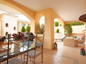 Apartment Hacienda Elviria by Interhome