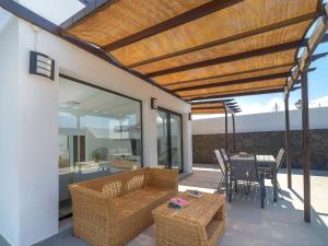 Villa Casa OASIS DEL SOL- prívate villa in Playa Blanca by Interhome