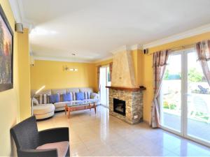 Holiday Home VILLA HUGO Casa en zona residencial tranquila Bahía Grande con Piscina Privada- by Interhome