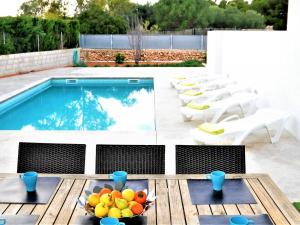 Holiday Home Moderna Villa cerca del golf y con piscina privada- ideal para familias - ofert by Interhome