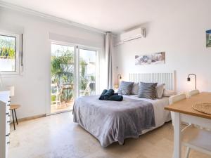 Apartment Paraíso Golden Mille- Estepona Studio by Interhome