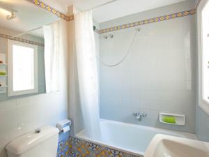 Apartment Paraíso Golden Mille- Estepona Studio by Interhome