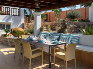 Villa by Interhome