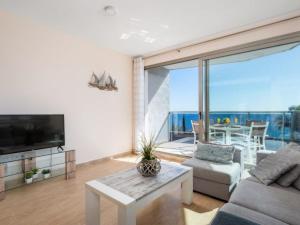 Apartment Apartment Melior 2C - PlusHolidays by Interhome