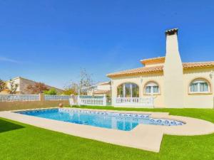 Holiday Home Villa Alaska - PlusHolidays by Interhome
