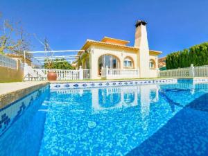 Holiday Home Villa Alaska - PlusHolidays by Interhome