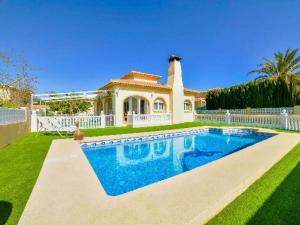 Holiday Home Villa Alaska - PlusHolidays by Interhome