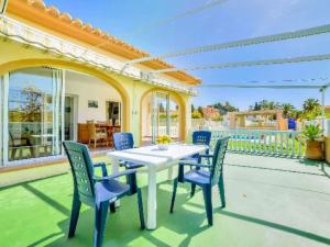 Holiday Home Villa Alaska - PlusHolidays by Interhome
