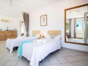 Holiday Home Villa Helios - PlusHolidays by Interhome