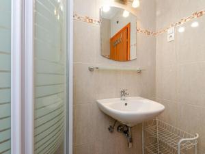 Apartment LAURA 3 - HR-05492-03 by Interhome