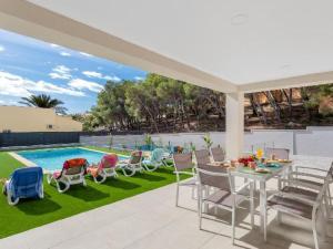 Holiday Home Villa Aiko - Plusholidays by Interhome