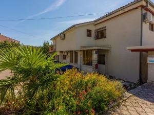 Apartment BUBA Nona - HR-08082-01 by Interhome