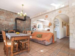 Holiday Home Villa Garlanda - PlusHolidays by Interhome