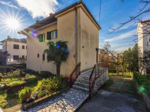 Apartment LUSICIC - HR-02386-01 by Interhome