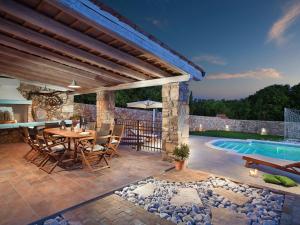 Holiday Home Villa Bea by Interhome