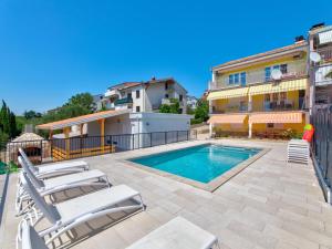 Apartment Sea View 2 - HR-08682-04 by Interhome