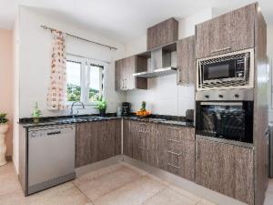 Holiday Home Villa Kobe - PlusHolidays by Interhome