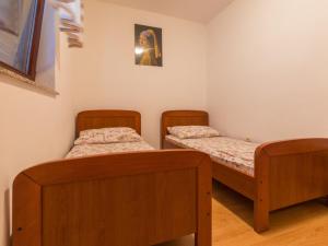 Apartment COR 1 - HR-02342-01 by Interhome