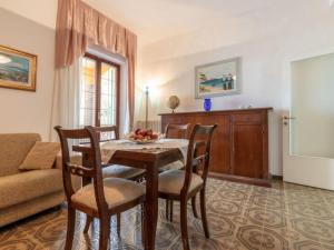 Apartment Il Colle Sul Mare Holiday Home by Interhome