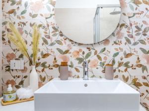 Apartment Perla Costa Conero by Interhome