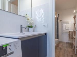 Apartment Sospiri Sul Mare by Interhome