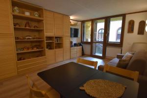 Des Alpes 15 Studio Apartment MhD