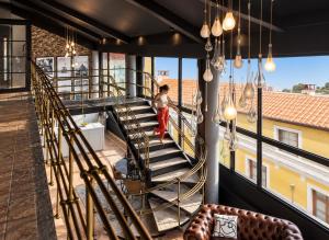 AmazINN Places Penthouse Deluxe, Skyline and Private Rooftop