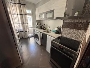 Free Parking , Modern and comfort apartment , 2BR