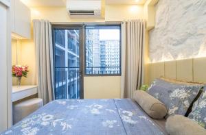 The Cozy Corner - Shore 2 Residences