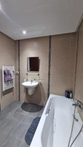 Cosy in laouina, Near Lac, Marsa & Airport Tunis Carthage