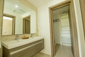 Cana Pearl E4