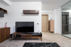 Central Riverside Apartment 2 plus Private Parking