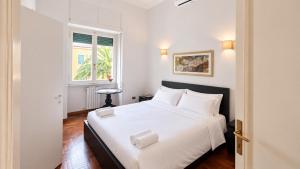 Elegantis Casa Flavia in Trastevere With Terrace - Comfort in Rome Most Charming District