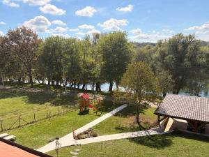 Riverside Villa with Hot Tub on the Kupa