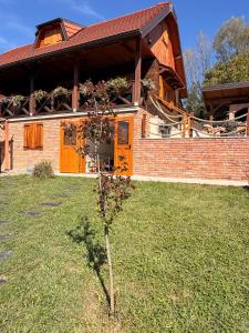 Riverside Villa with Hot Tub on the Kupa
