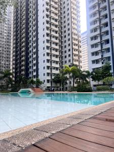 A Cozy 1BR 40sqm in Mandaluyong with City View