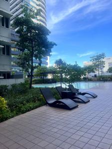 A Cozy 1BR 40sqm in Mandaluyong with City View