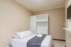 Apto. c churrasq. a 50m da Praia EGU0502