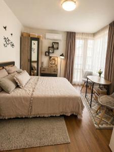 Cloud Atlas Studio - City Center - Ski & Bike